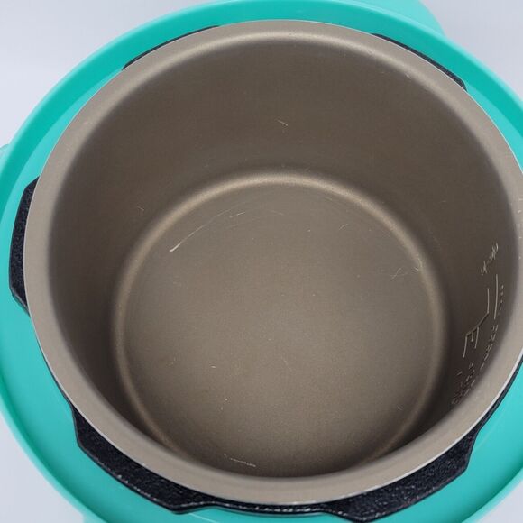 Elite Bistro By Maxi Matic EPC-202T 8 Qt Electric Pressure Cooker Turquoise Blue - Picture 8 of 16